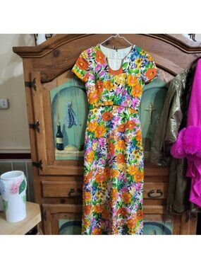 Vintage Ruth Chagnon Floral Maxi Dress with Short Sleeves
